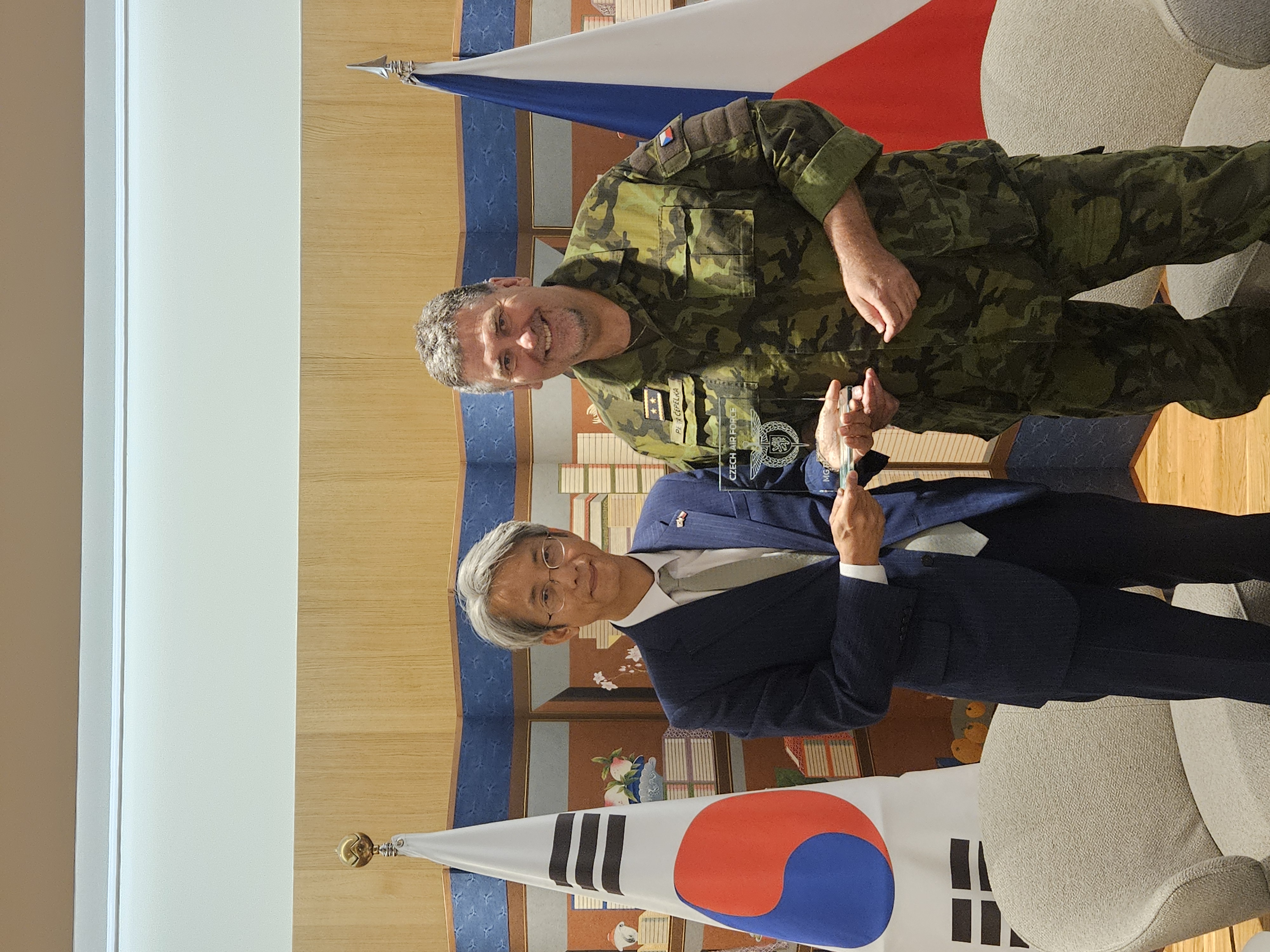 체코 공군사령관 면담(6.9)